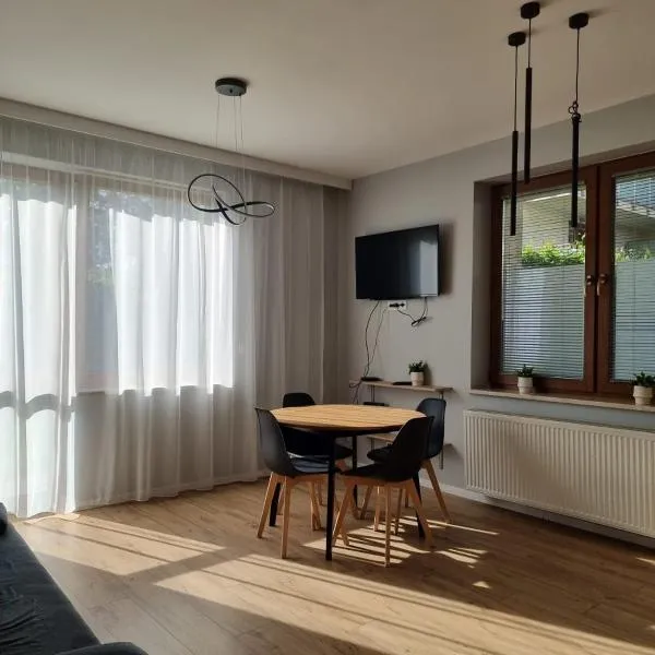 Słoneczny apartament w centrum miasta Osiedle Słoneczne Radom, hotel v destinaci Radom