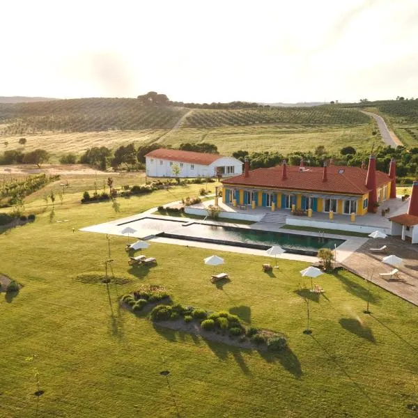 Resort Rural Quinta do Carrascal, מלון בQuebradas