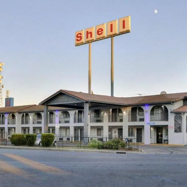 Crossroads Inn - Downtown Sacramento, hotel v destinaci Sacramento