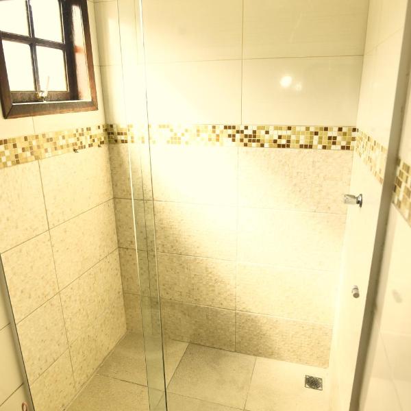Apto bem equipado, com 2 quartos acomoda até 6 pessoas confortavelmente - Foto 3