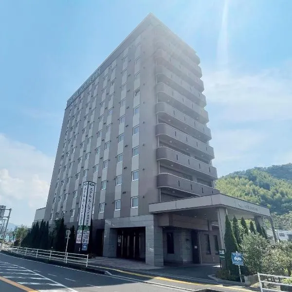 Hotel Route-Inn Saiki Ekimae, hotel v destinaci Usuki