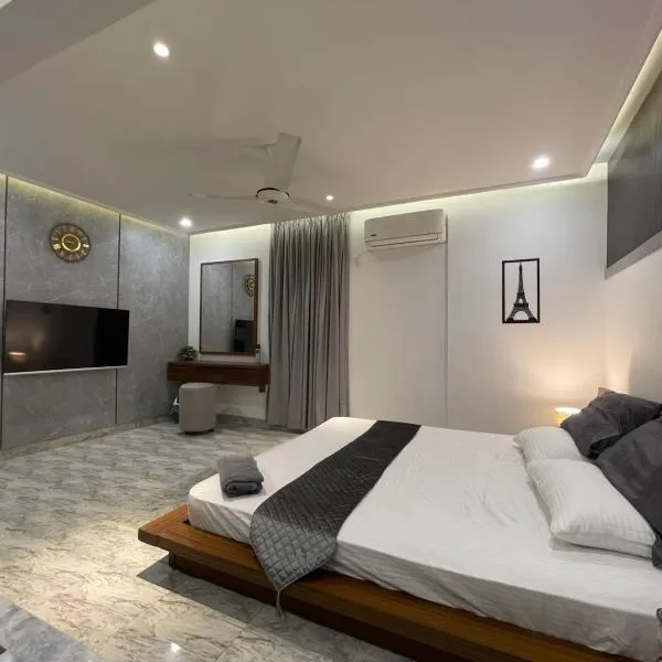 Luxury Living Penthouse Gulshan Iqbal Block#7, hotel v destinaci Karáčí