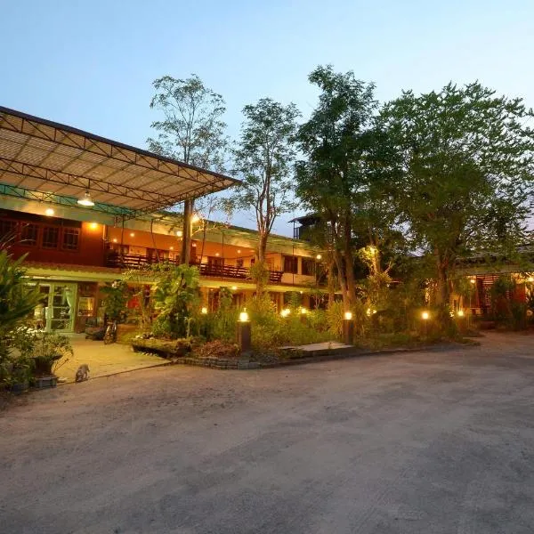 Baan Kitsada, hotel in Amphawa