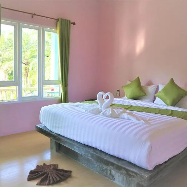 Tum Mai Kaew Lanta Resort, hotel in Ko Lanta