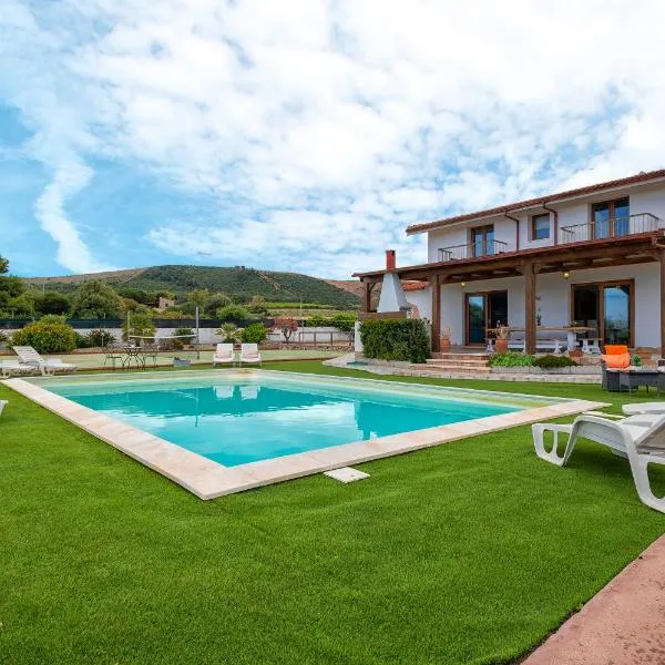 Villa Felicità, hotel v destinaci Sorso