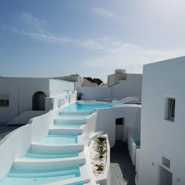 White Concept Caves, Hotel in Fira