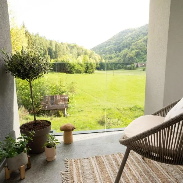 Forest Breeze Apartments, khách sạn ở Blejska Dobrava