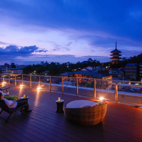 Ryokan Asukasou at the entrancne of Nara park、奈良市のホテル