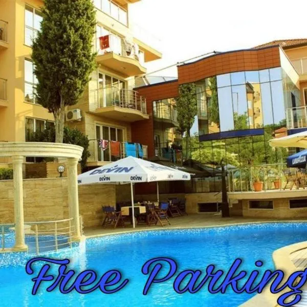 Twins Palace ApartHotel, ξενοδοχείο σε St. St. Constantine and Helena