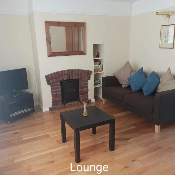 holiday home in dale, pembrokeshire，Saint Brides的飯店