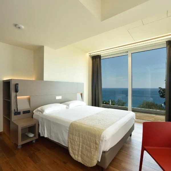 Hotel Le Roi, hotel a Varazze