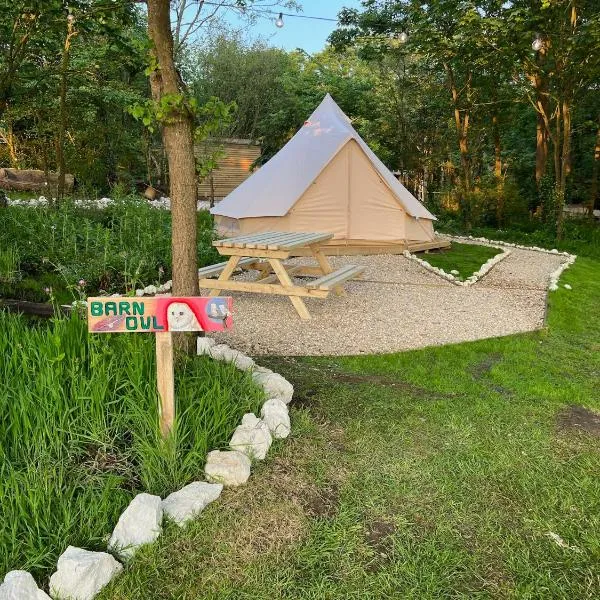Camp Corve, хотел в Chale