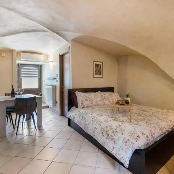 Le Volte - Lago D'Iseo, hotel v destinaci Pisogne