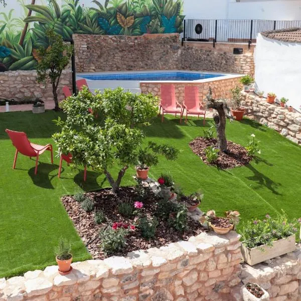 El Jardín de Castillo - Calma y Slow life, hotel in Castillo de Locubín