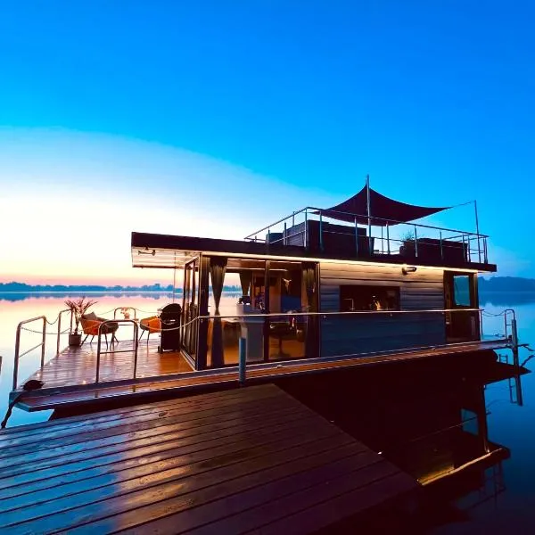 Seezeit- Schwielochsee- Hausboot, hotel in Schwielochsee