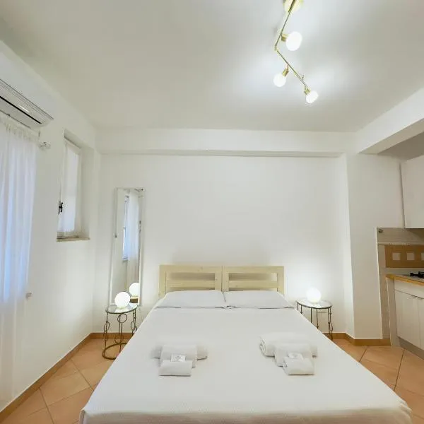 ELLE Monolocale - Sperlonga 50 mt dalla spiaggia con parcheggio, hotel v destinaci Sperlonga