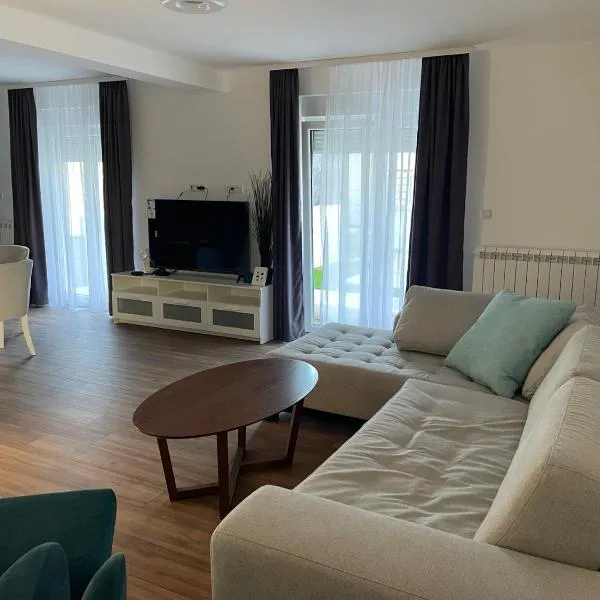 Deluxe apartment Magnolia 2, hotelli kohteessa Zemun