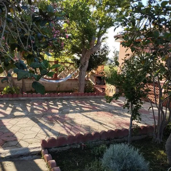 Jasmine House, Viale Kennedy, Santa Maria del focallo, hotel v destinácii Santa Maria Del Focallo