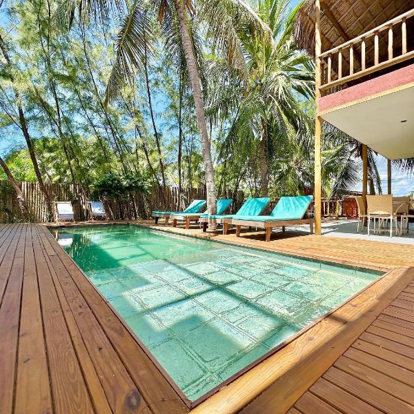 Casa do Pier, bangalôs em Fortim c/ Café da Manhã