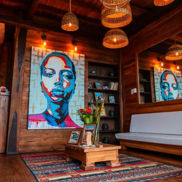 Yaku Hostel, hotel en Playa Mendiguaca