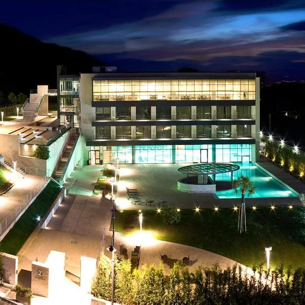 Fonte Del Benessere Resort – hotel w mieście Castelpetroso