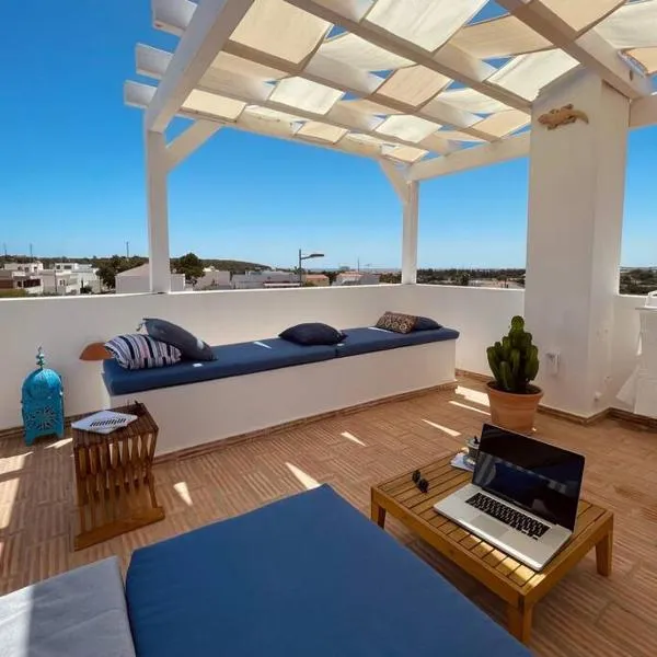 Açoteia Algarvia perto de excelentes praias โรงแรมในคาสโตรมาริม