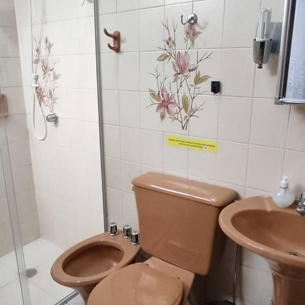 Casa da vovó, 3 quartos, jardim e 2 vagas de garagem - Foto 3