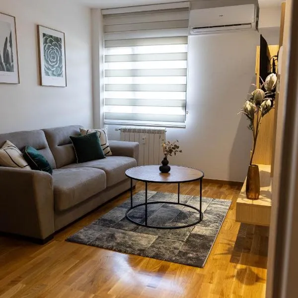 Aveny Lux Apartment, hotel in Čačak