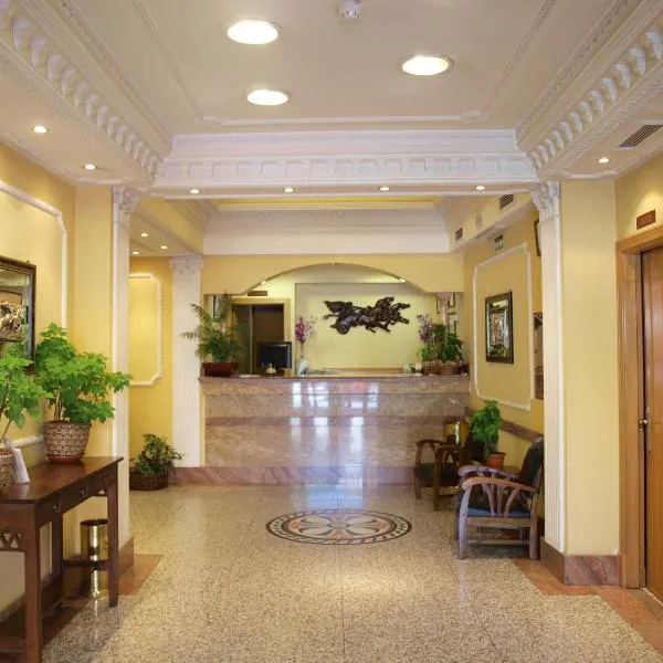 ホテル ドン ルイス（Hotel Don Luis）、マドリードのホテル