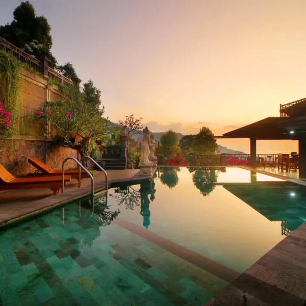 ์ฟ ๋ถํ๋ฐํ์ ์์นํ ํธํ
Rostika Hotel & Camping Sekumpul