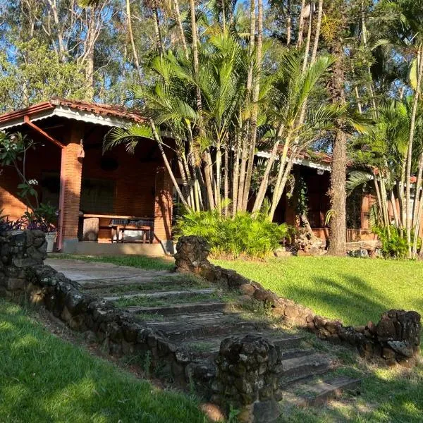 Casa em Sítio acolhedor próx de SP, hotel v destinaci Cosmópolis
