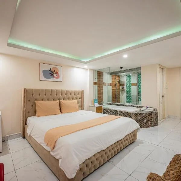 Joy Inn Cong Hoa Hotel – hotel w mieście Ðức Hòa
