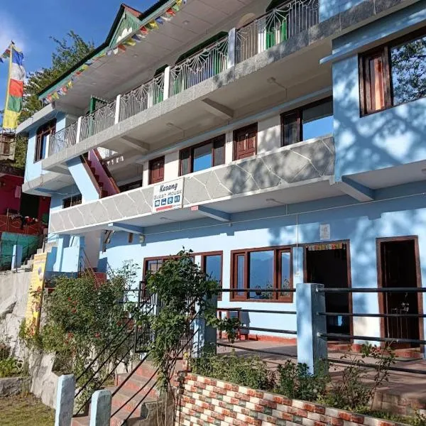 Kasang Guest House, hotel v destinaci Sarāhan