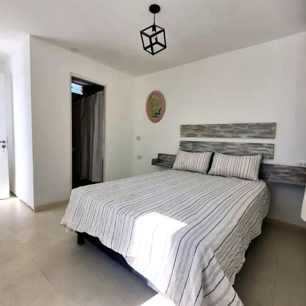 Guesthouse Mendoza, hotel v destinaci Godoy Cruz