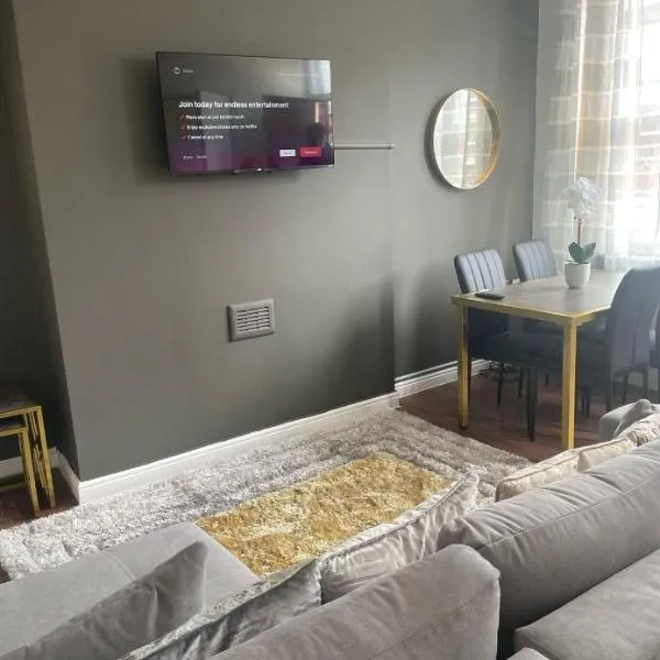 Clifton Home - Newly Refurbished - Free WiFi and Parking- Near City Centre, hotel in Killingbeck