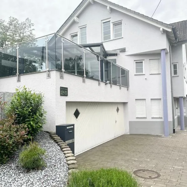 flexible, schöne und gut aussehende Feriensuite, ξενοδοχείο στο Ρόιτλινγκεν