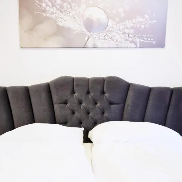 Pension Lahntal, hotel v destinaci Goßfelden