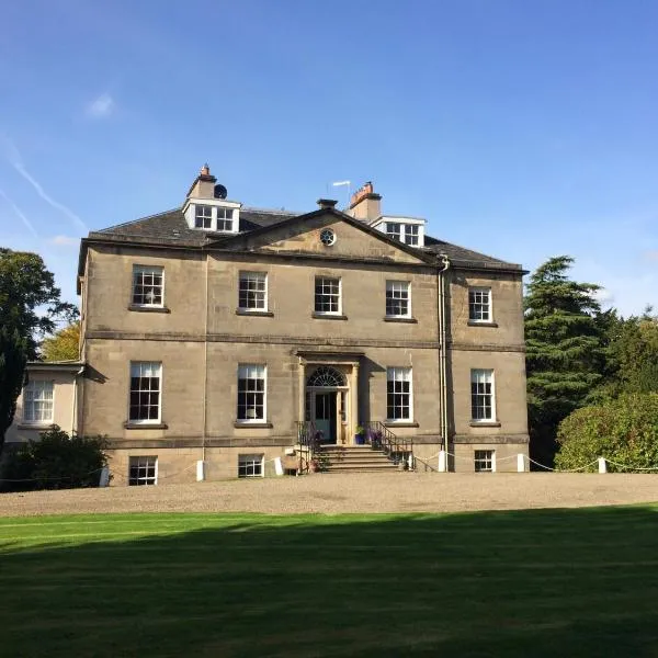 Limefield House, hotel in Whitburn