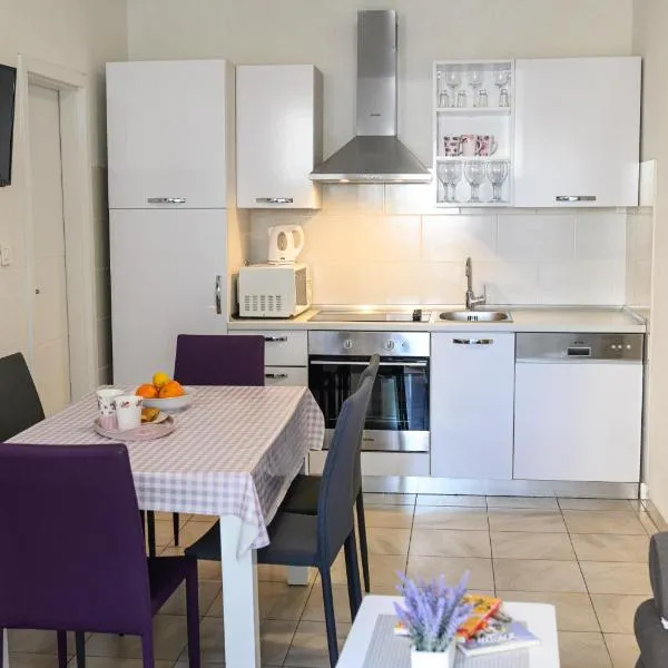 Apartments Coric, Hotel in Trogir