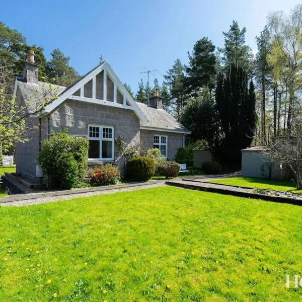 Station Cottage Dinnet, Aboyne, hotel in Aboyne