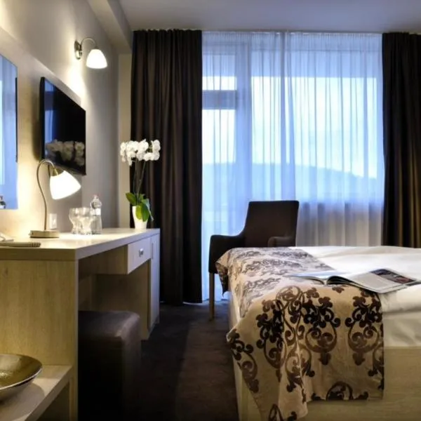 Hotel Magnólia, hotel Pöstyénben