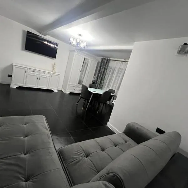 Apartament cu gradina central, khách sạn ở Iaşi