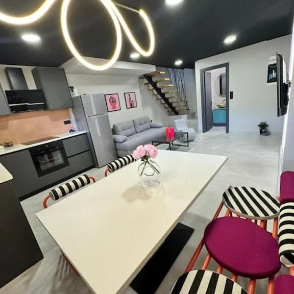 Pop Art Maisonette Ioannina, hotel in Ioannina