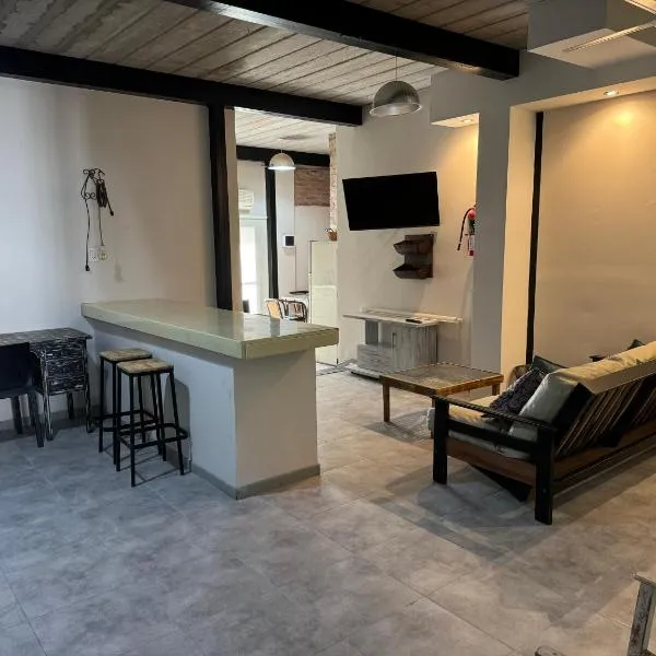 ApartHotel Lacatedral, hotel v destinaci Reconquista