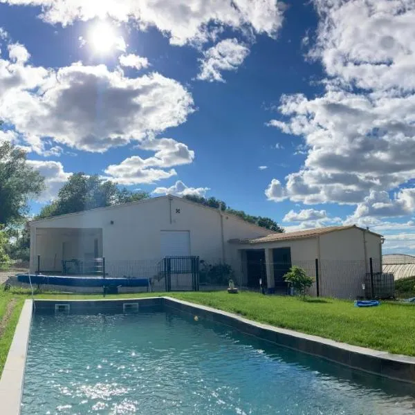 Maison au pied du mont ventoux, hotel i Carpentras