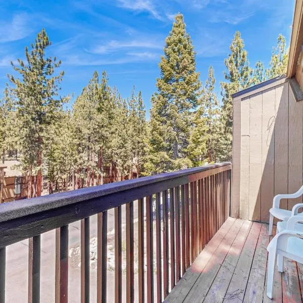 Lake Village Townhouse B, hotel in Zephyr Cove