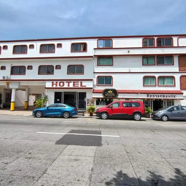 Hotel Banus, hótel í Valente Díaz y La Loma