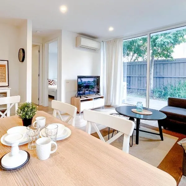 Brilliant Brighton Apt Private Garden Free Parking, hotel v Melbourne