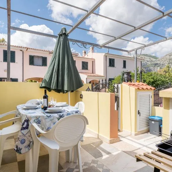 Casa Vacanza Cala Mariolu, hotel v destinaci Orosei