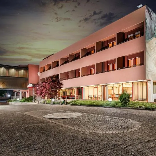City Style Hotel Reggio Emilia, hotel v destinaci Reggio Emilia